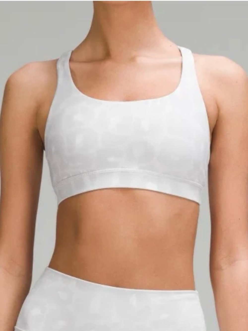 Lululemon Energy Bra Size 4 - Spray Leopard Grey Multi